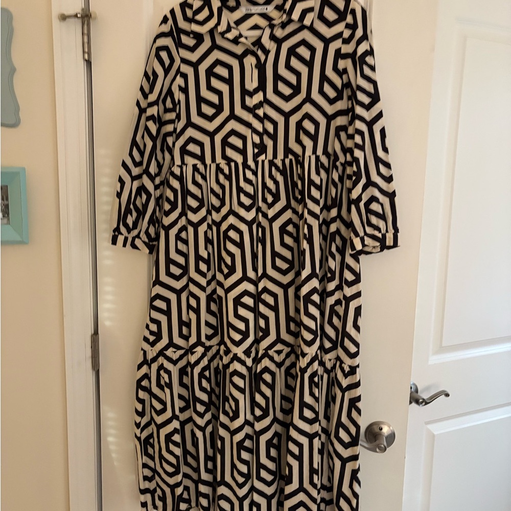 Zara Black and White Tiered Maxi
